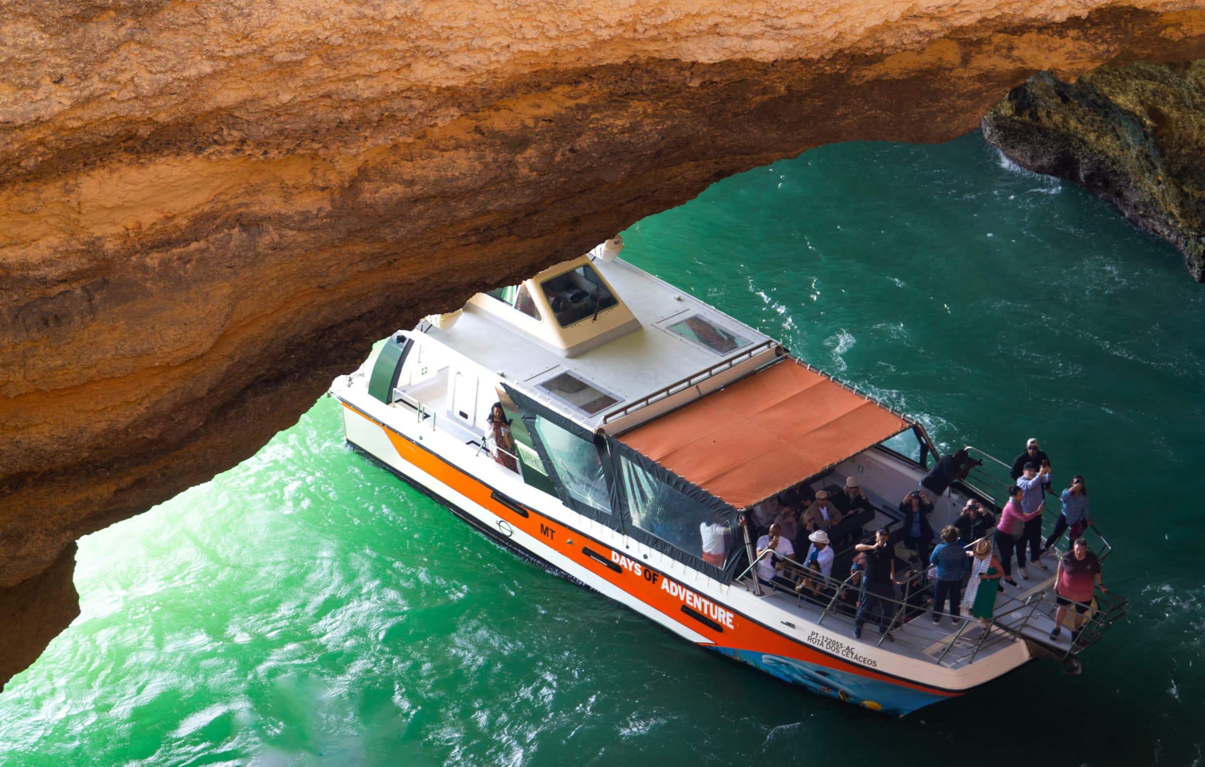 Ocean cruise experience near the Benagil caves in Portugal