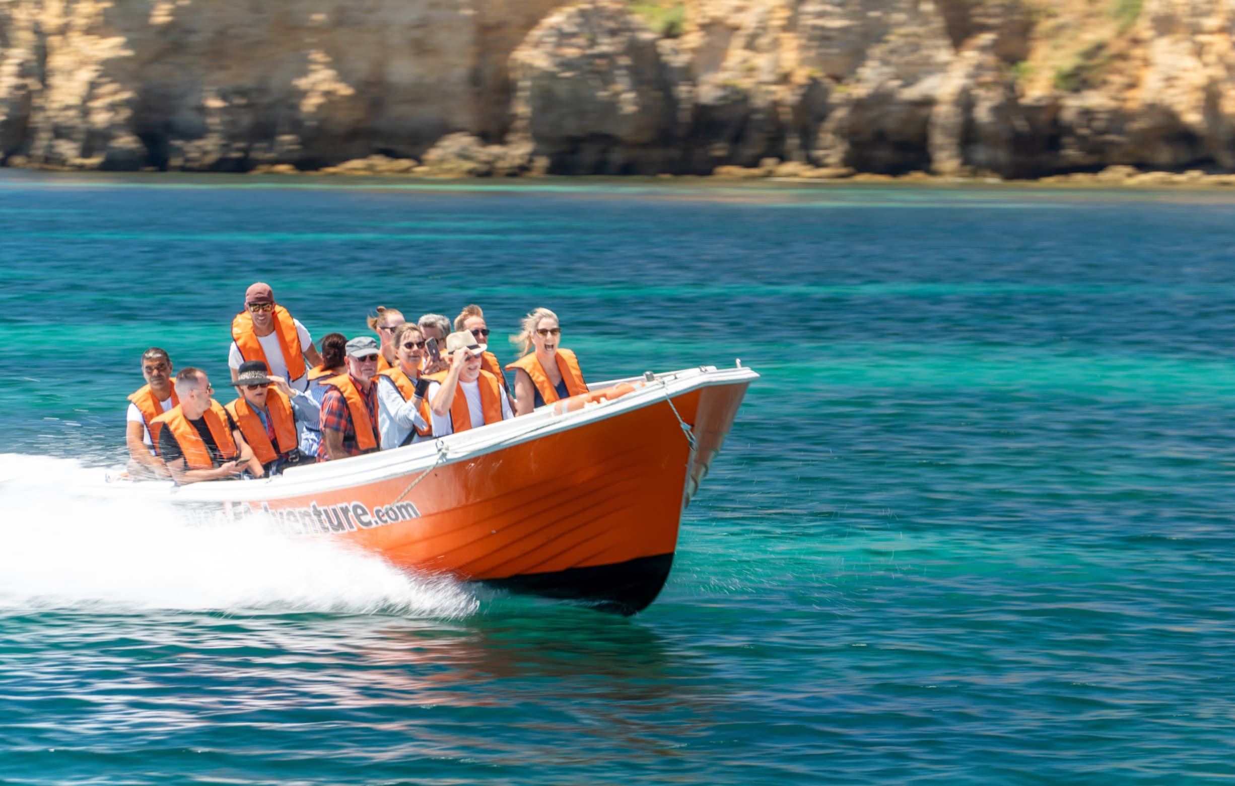 Boat tour exploring the caves of Ponta da Piedade in Lagos