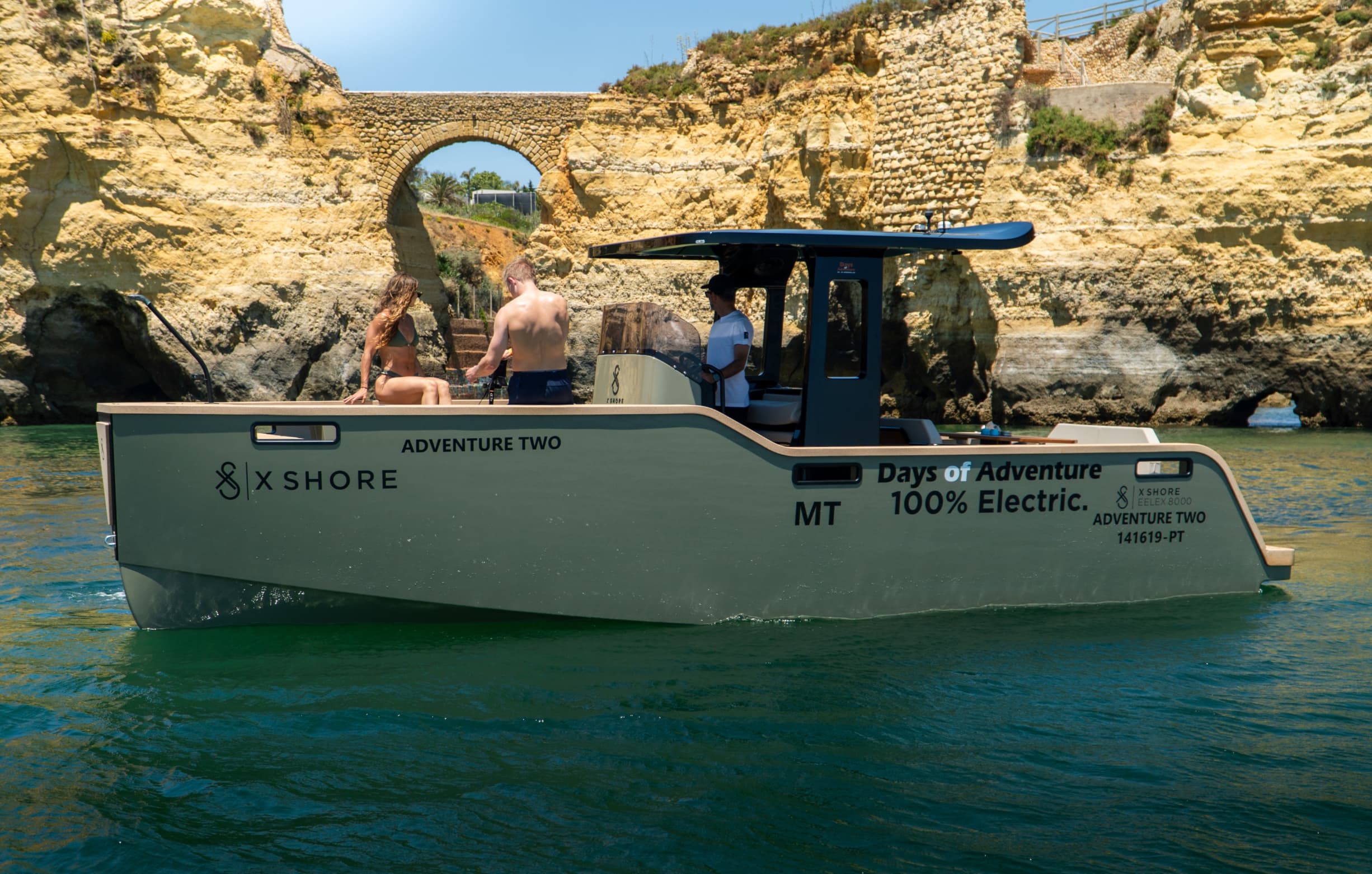 Eco-friendly private boat tour departing from Lagos Marina